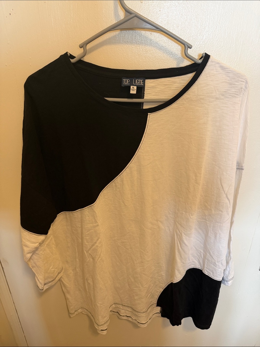Black & White Long Sleeve Scoop-Neck Tee